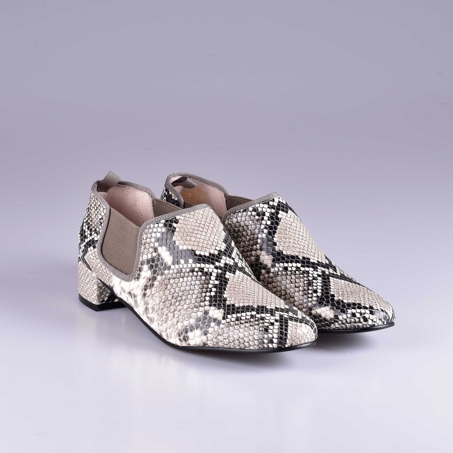 Botin gravado serpiente