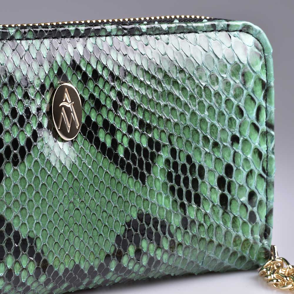 Cartera de pitón verde y rojo