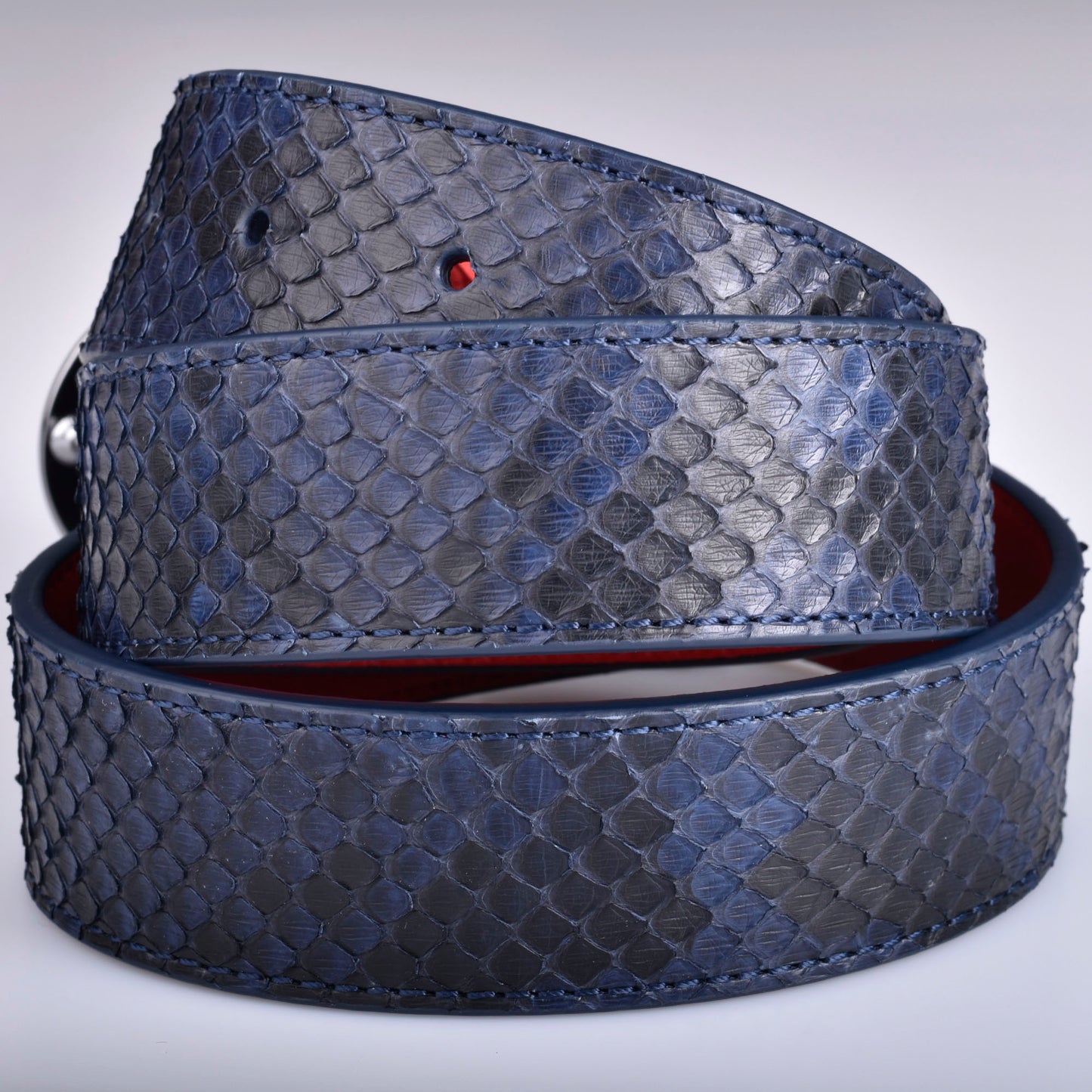 Cinturón de cuero azul