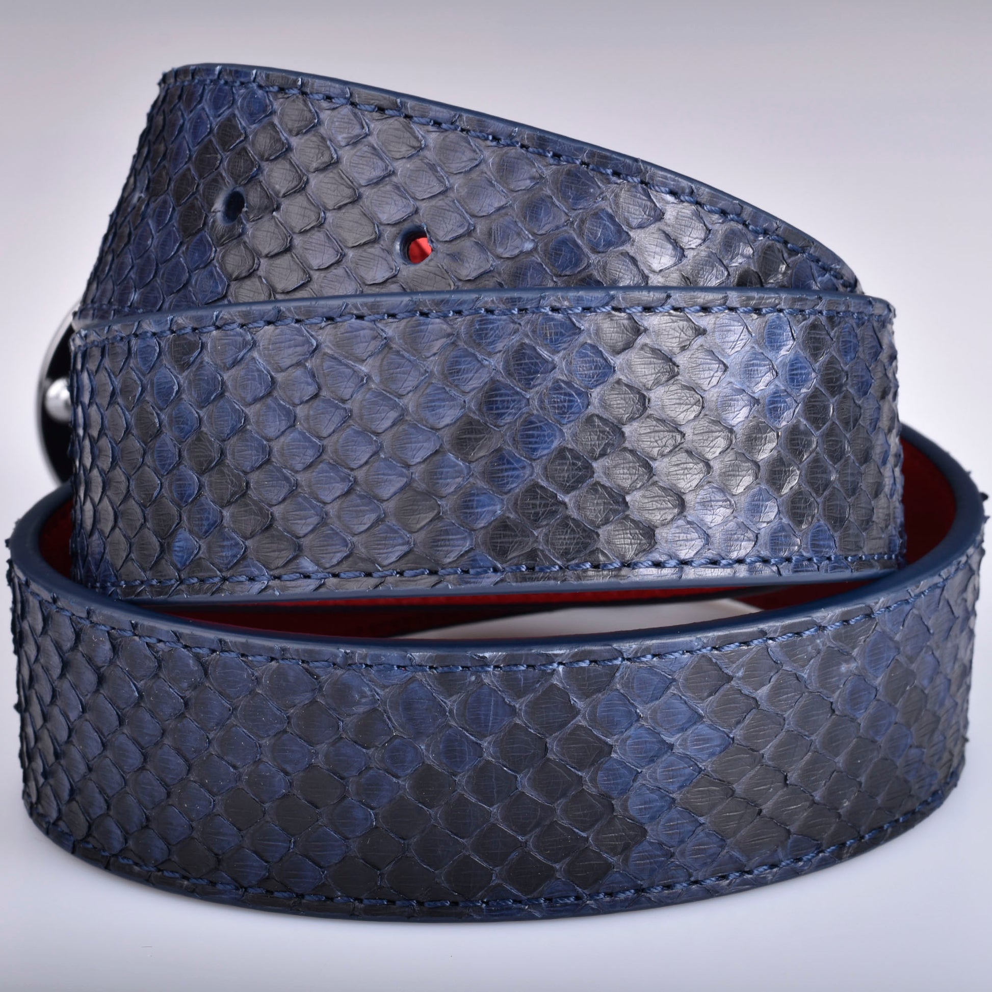 Cinturón de cuero azul