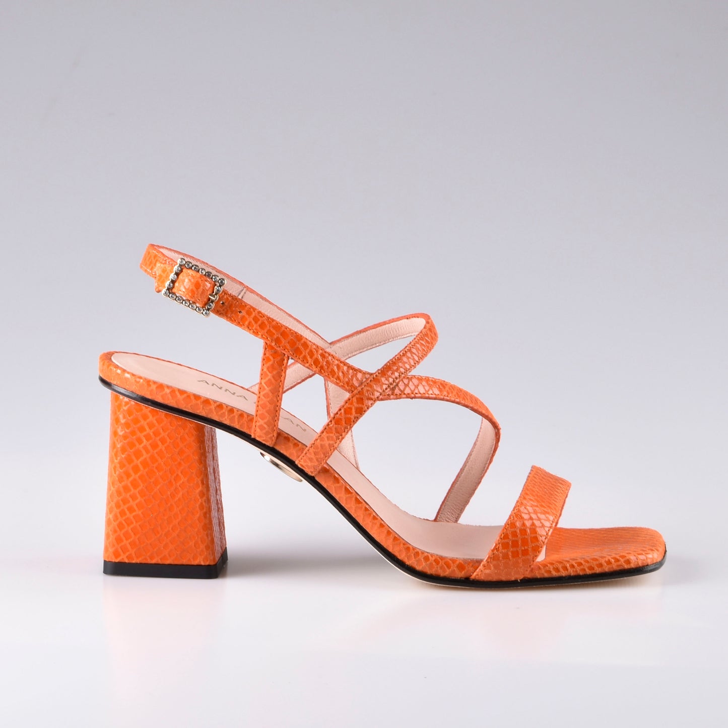 sandalias cuero naranja