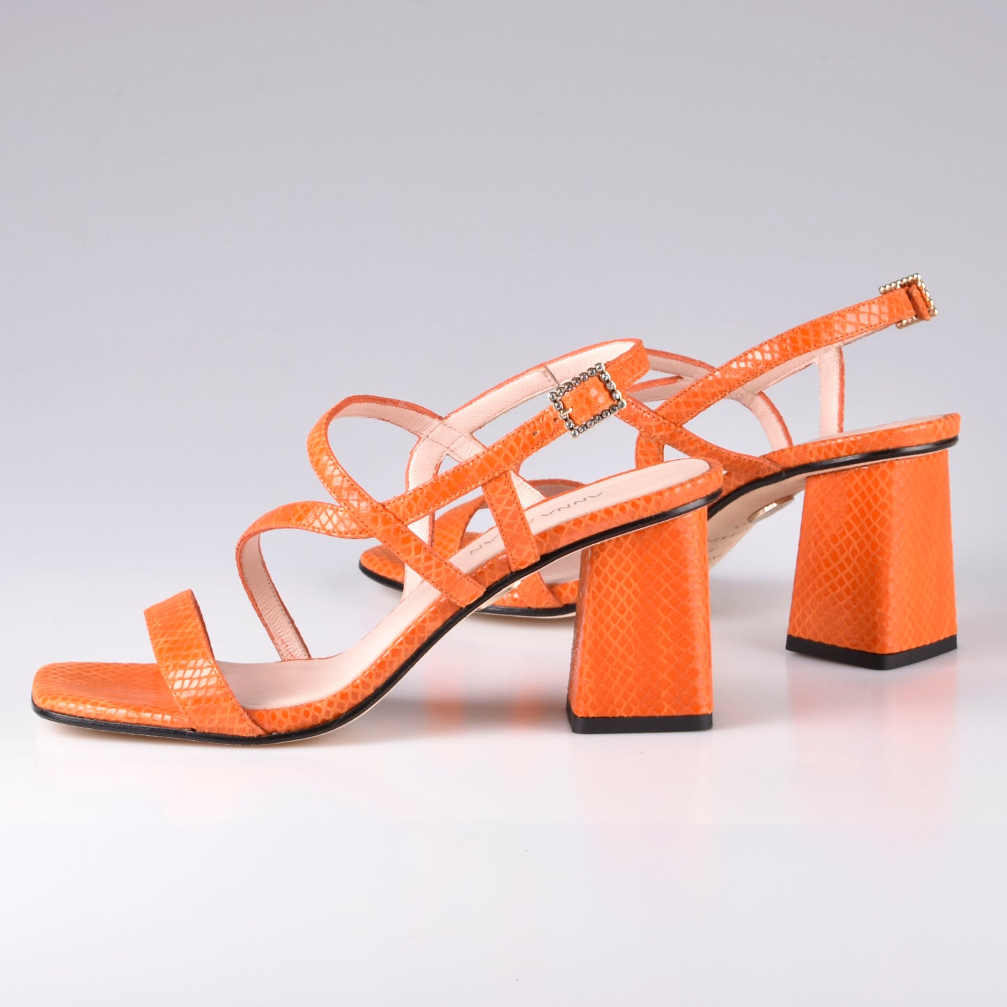 sandalias mujer cuero natural