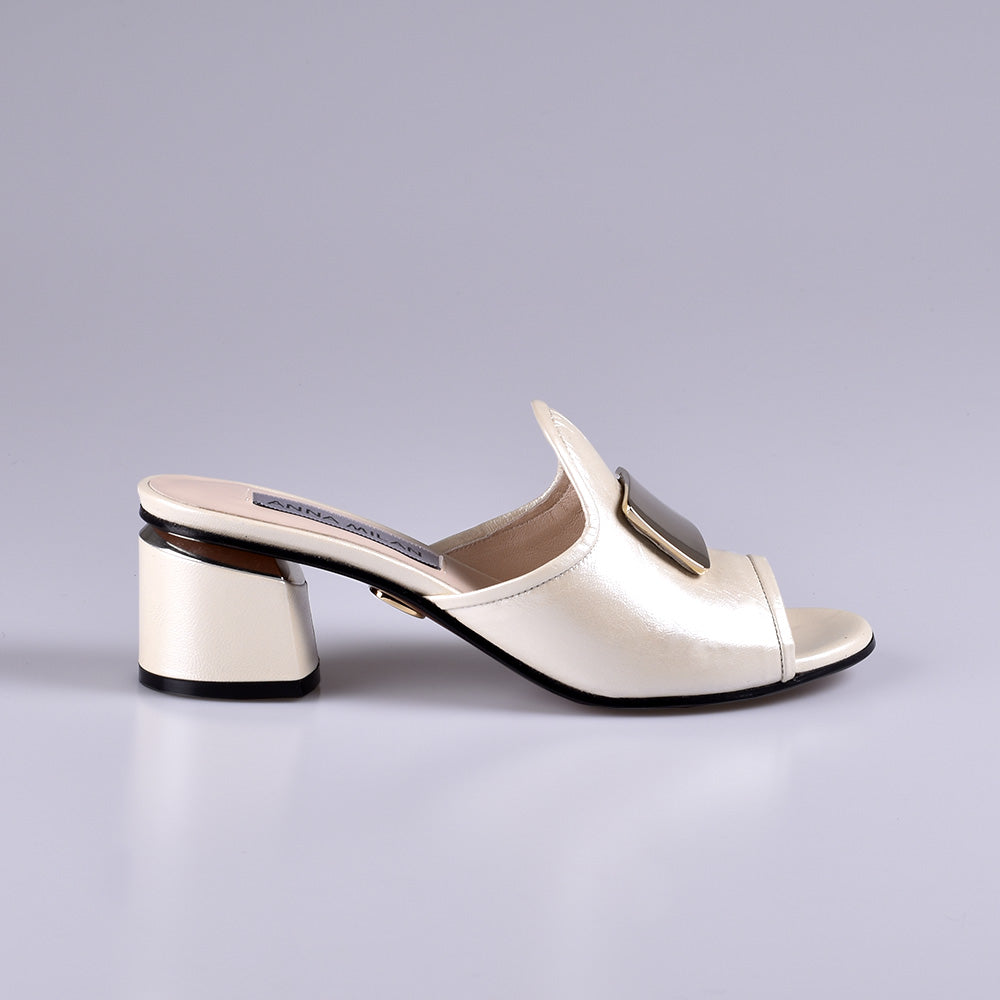Sandalias Being
