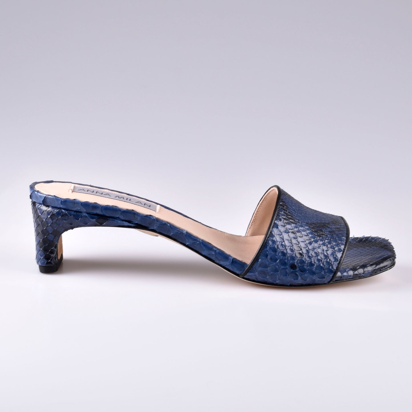 sandalias pitón azul