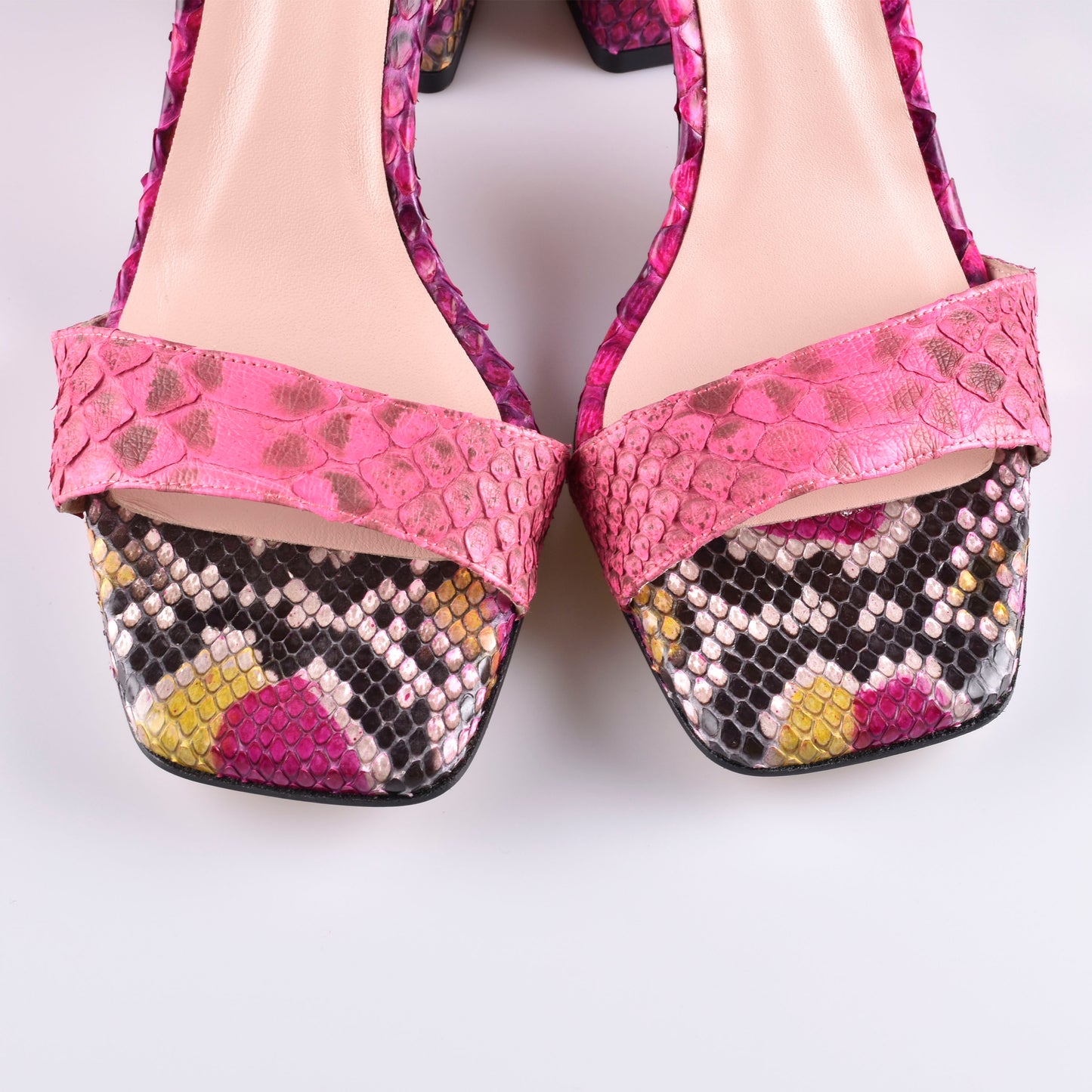 sandalias mujer fucsia