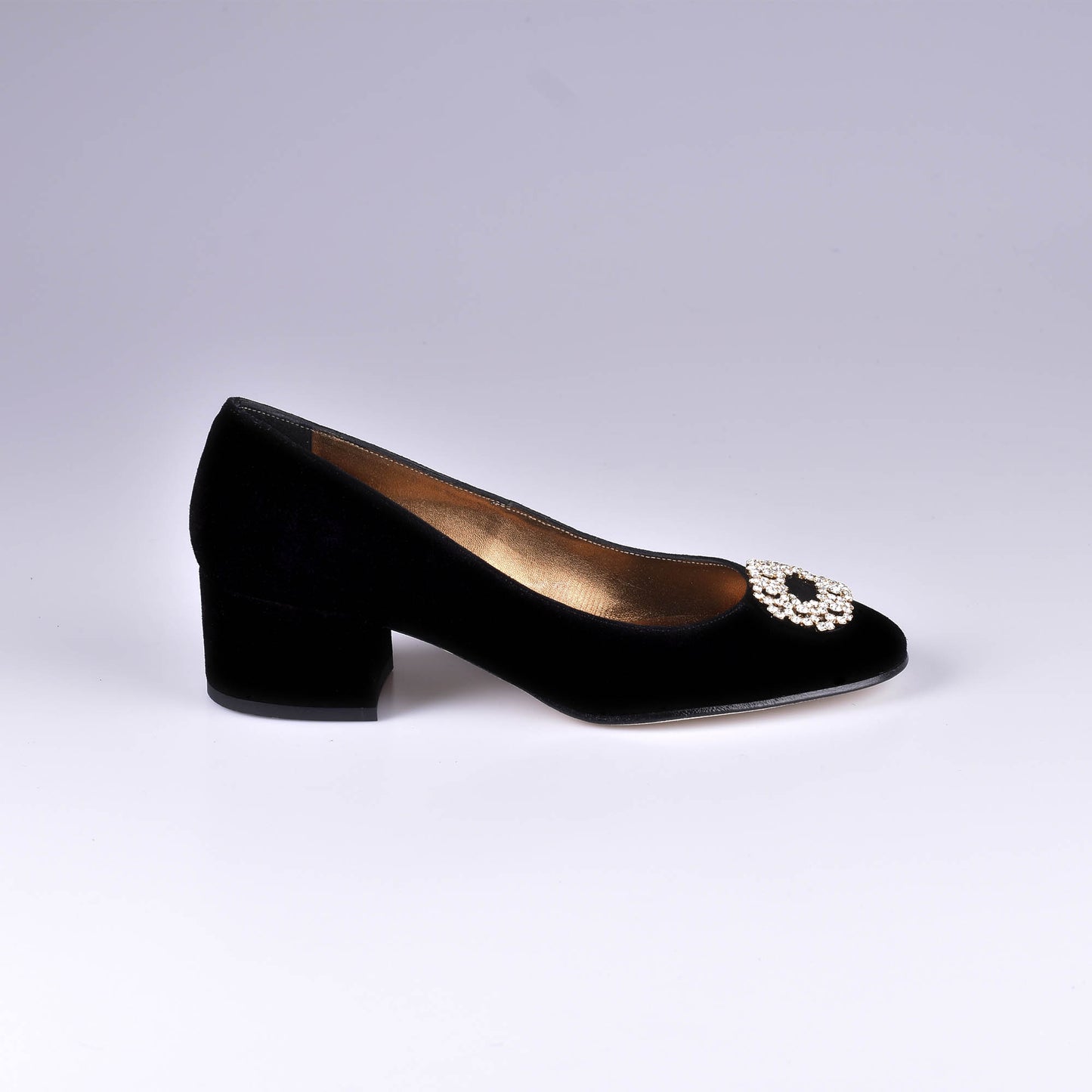 zapato elegante de piel de ante