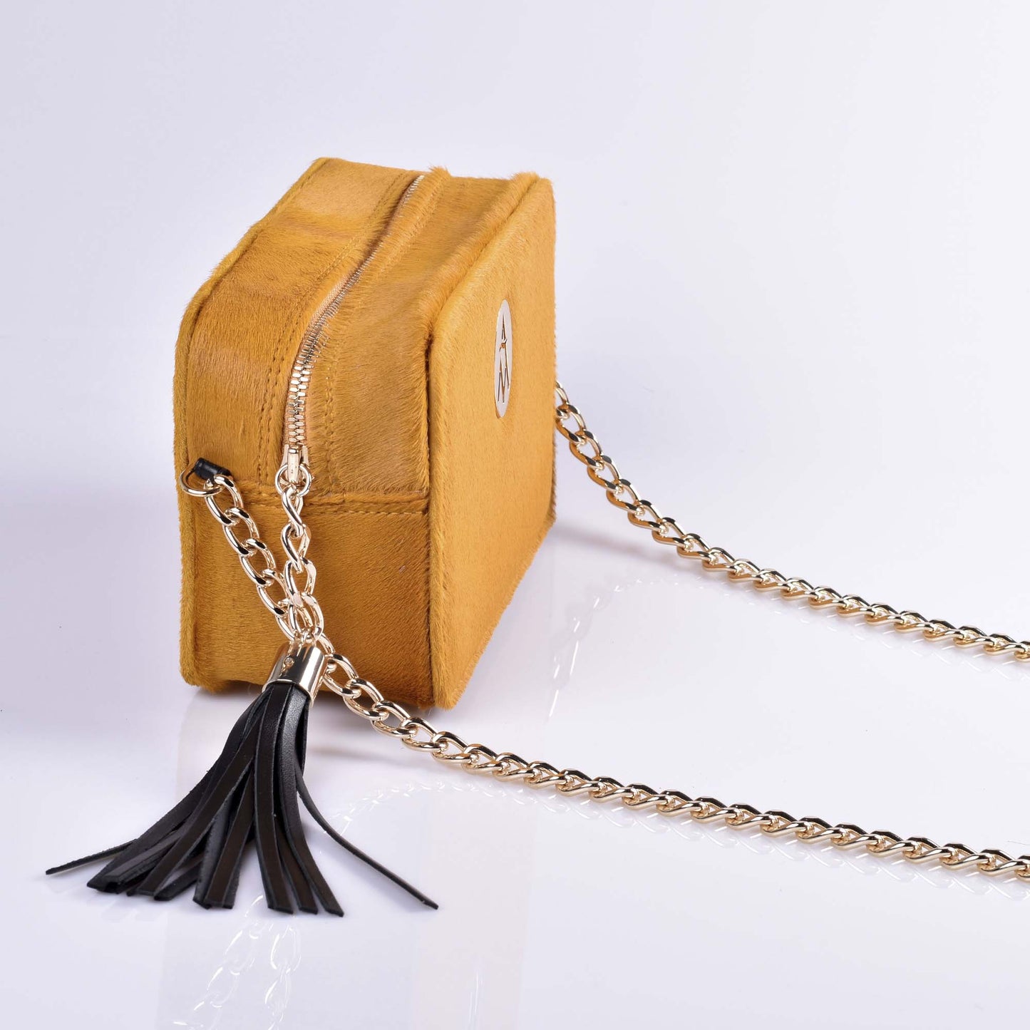 bolso mini de cuero amarillo