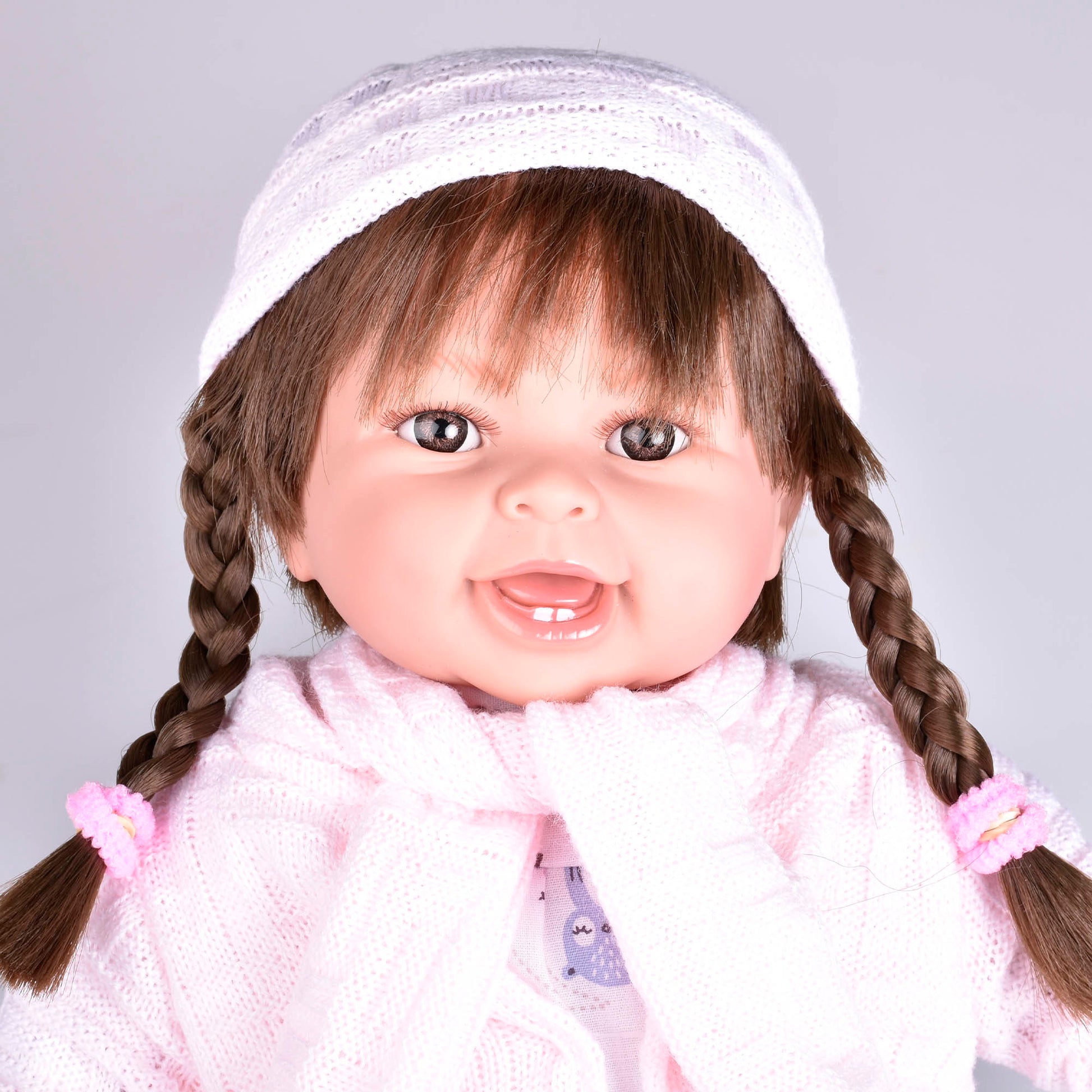 muñeca con trenzas