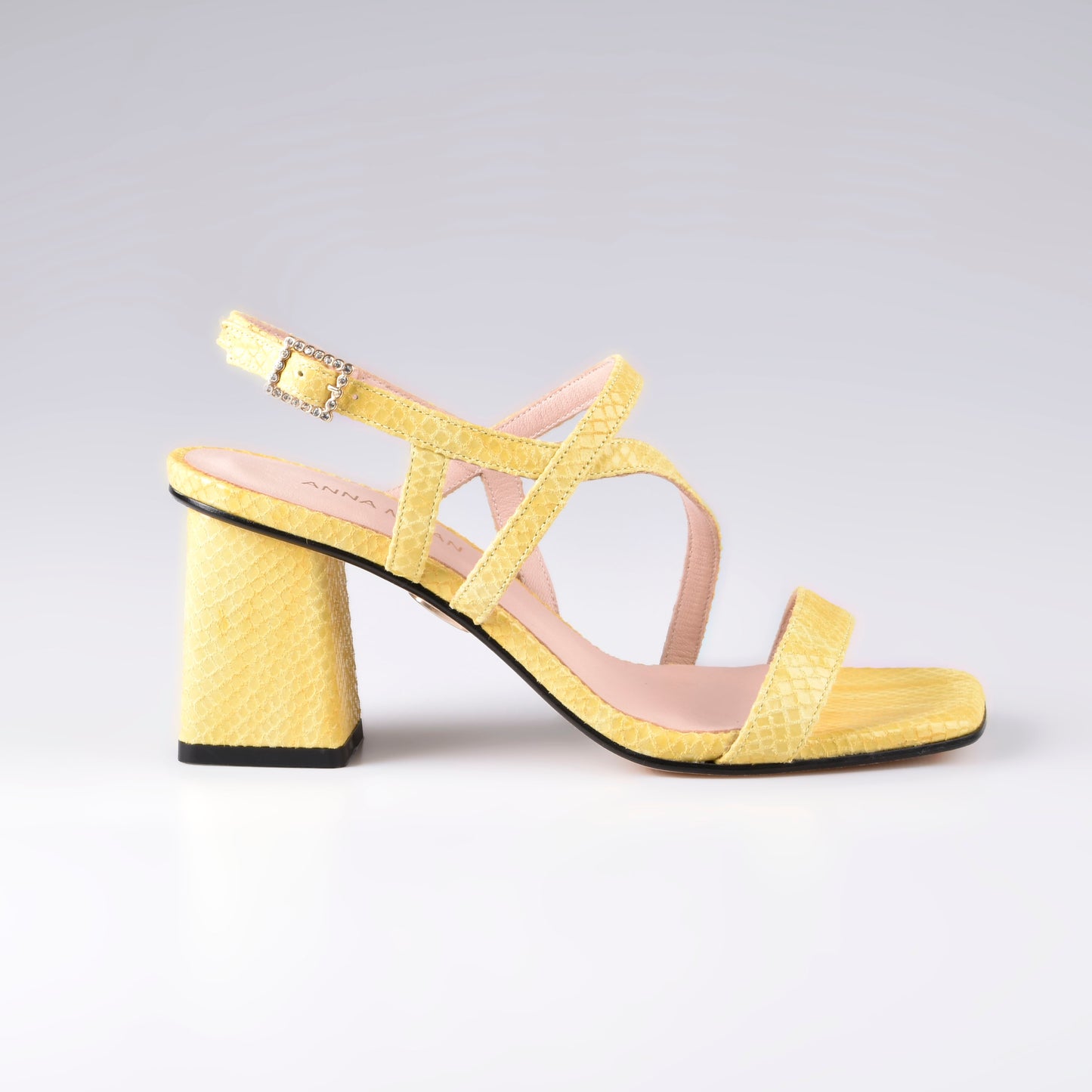 sandalias cuero amarillo