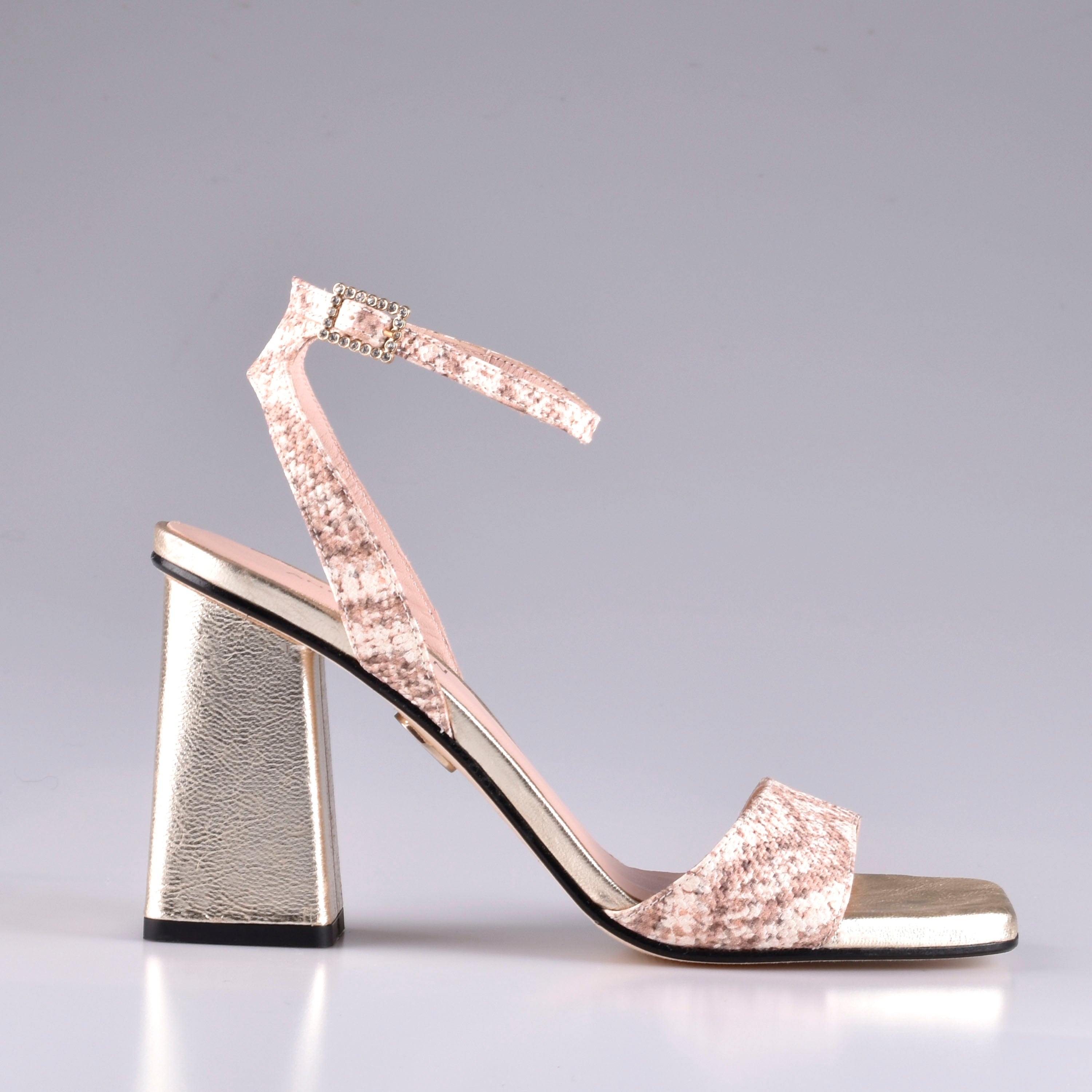 Wide width best sale rose gold sandals