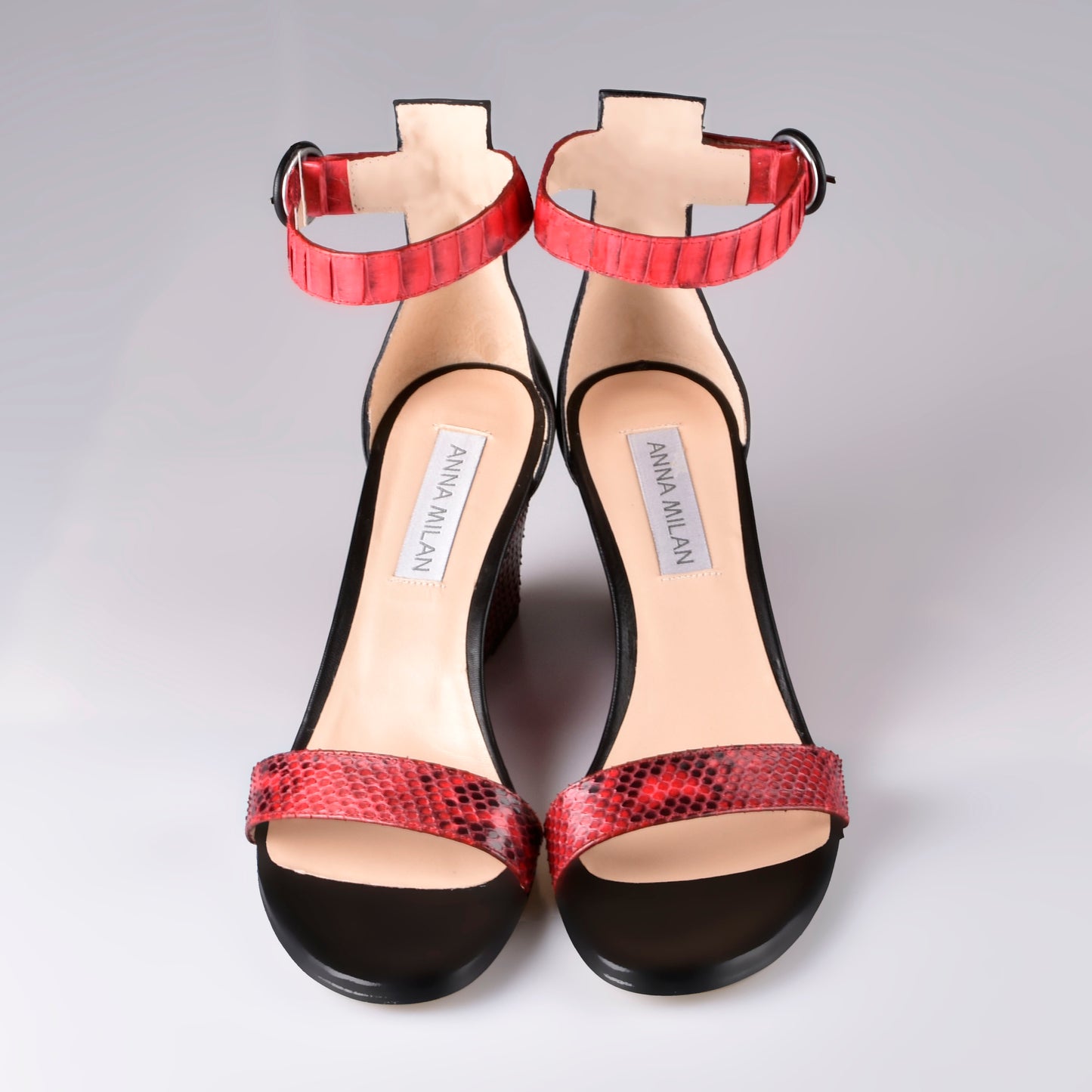 Rote Python-Sandalen mit Keilabsatz