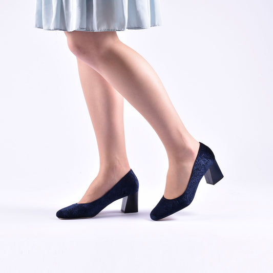 zapatos de piel azul elegantes